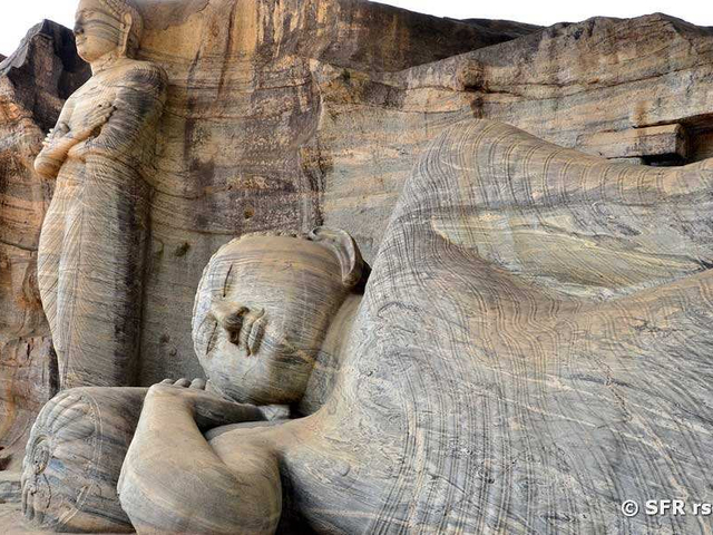 liegender Buddha in Polonnaruwa