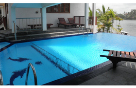 Pool Hotel Marina Bentota