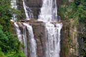 Wasserfall auf Sri Lanka