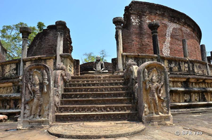 Tempel bei Polonnaruwa