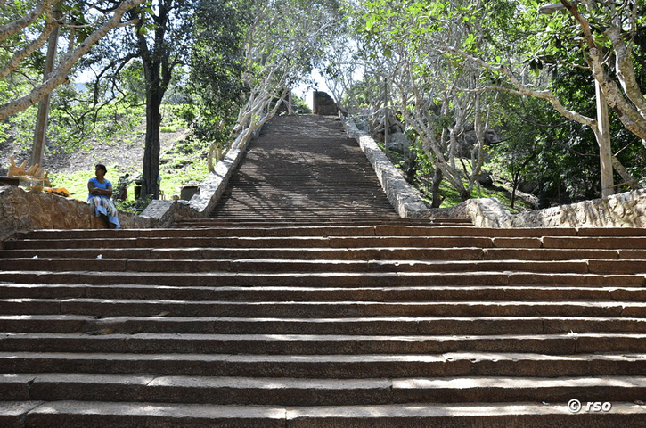 Treppenaufgang in Mihintale