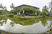 Teich des Cinnamon Bay Hotels Sri Lanka