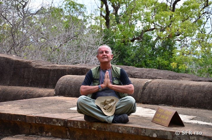 Ralph Sommer meditierend